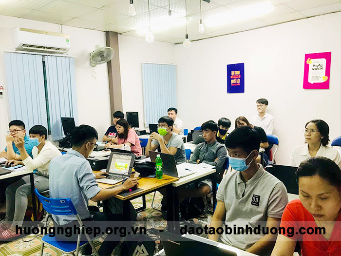 TRUNG TÂM TIN HỌC UY TÍN TẠI BÌNH DƯƠNG