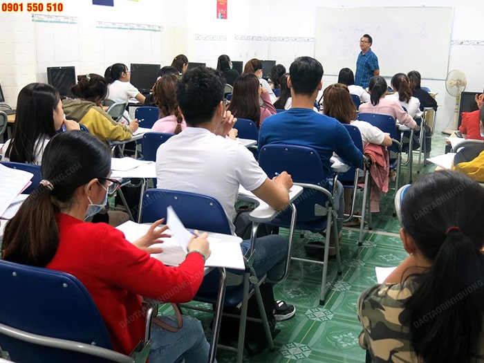 học báo cáo tài chính doanh nghiệp tại bình dương