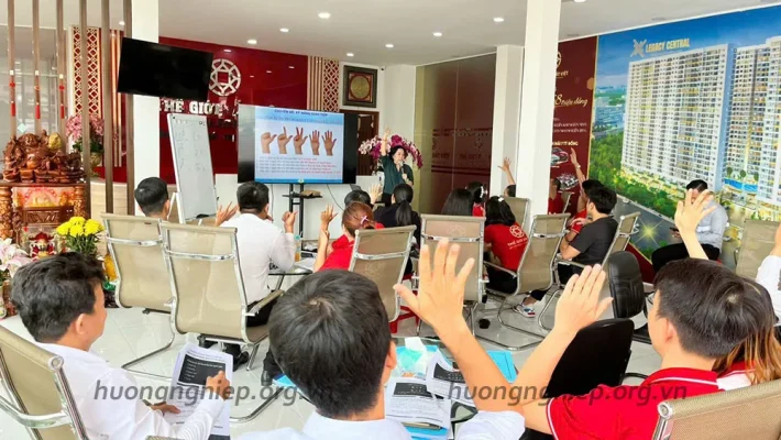 Nghệ thuật kể chuyện để xây kênh online