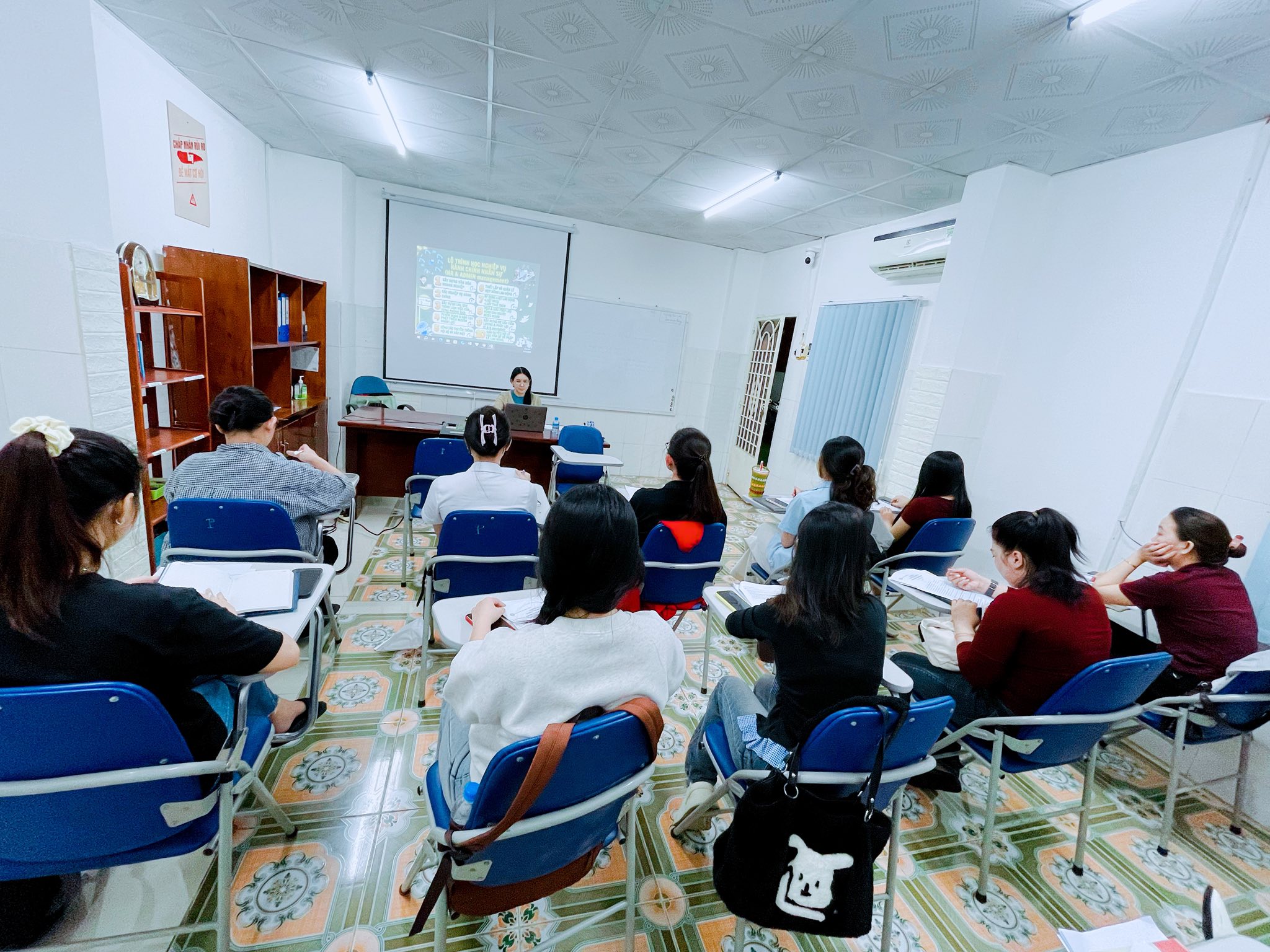 Khóa học hành chính nhân sự tại Lâm Minh Long 3