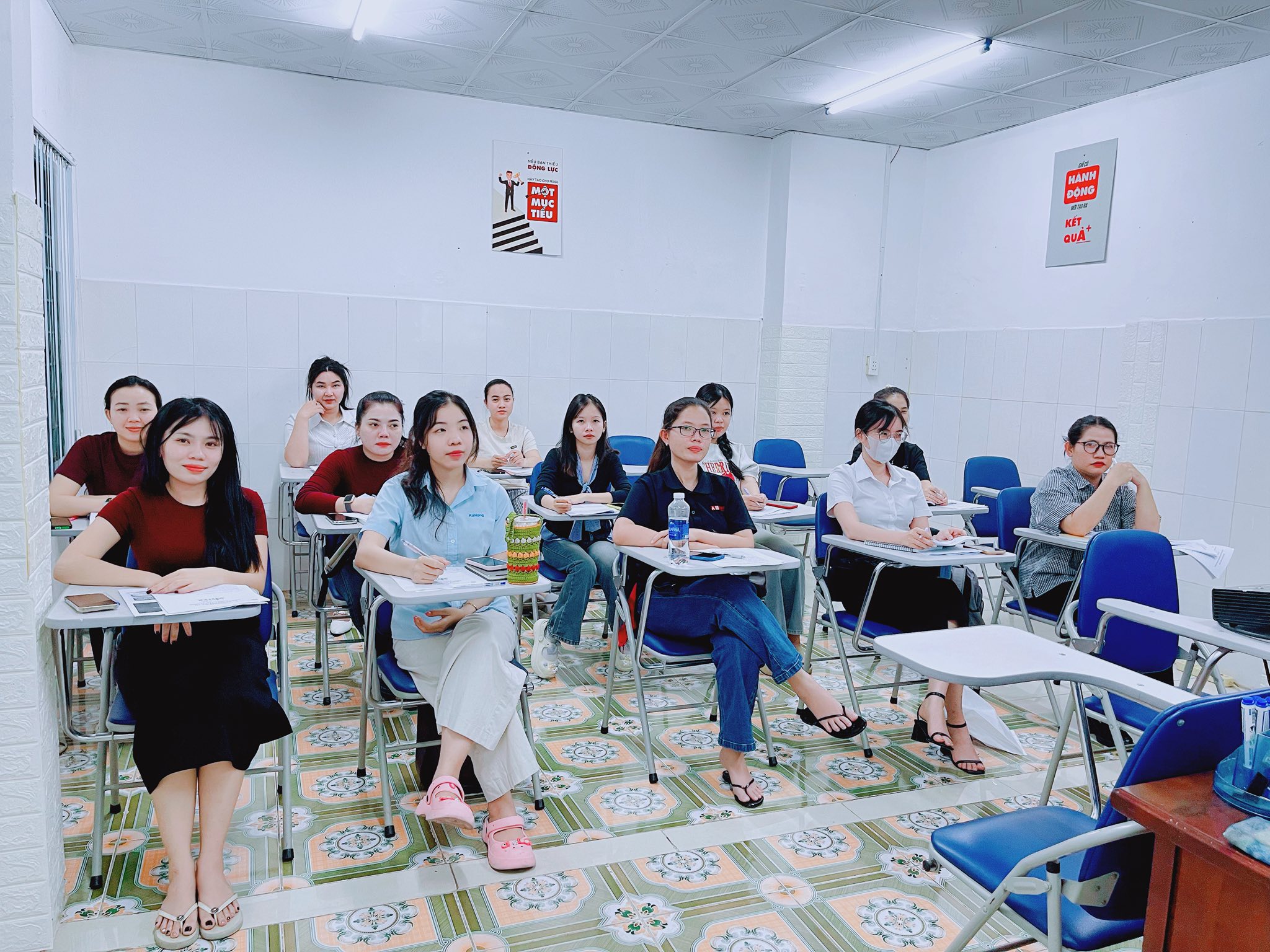 Khóa học hành chính nhân sự tại Lâm Minh Long